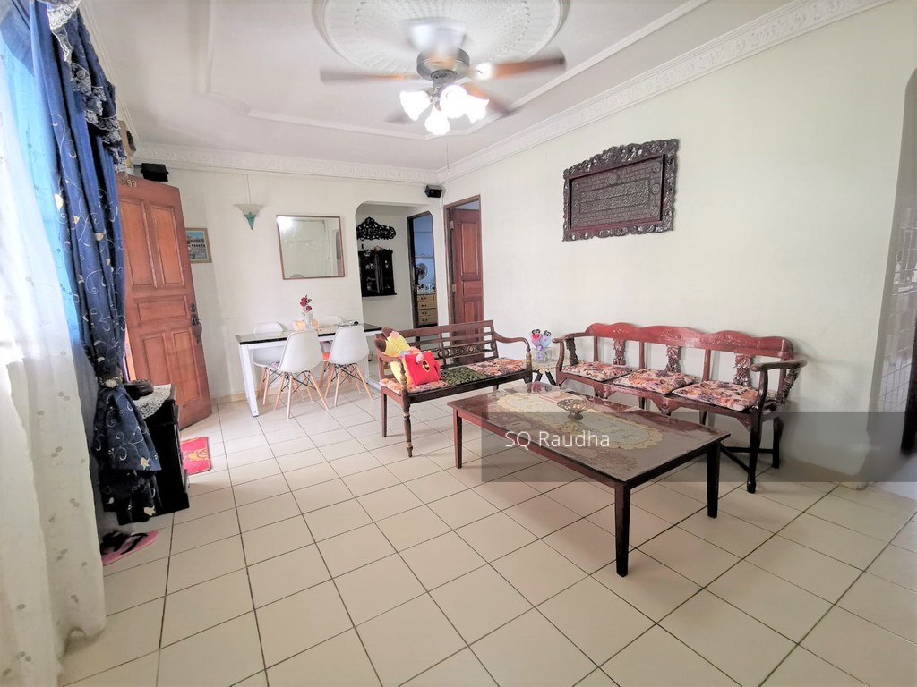 Yishun Avenue 4 thumbnail photo